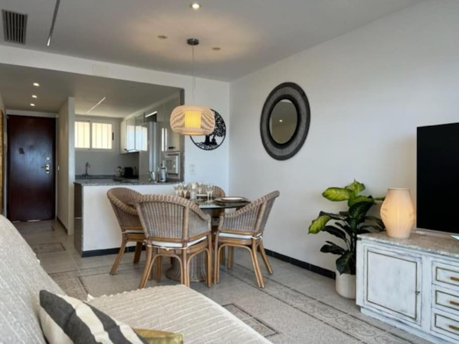 Apartamento 1ª Linea De Playa - Con Piscina Y Parking Playa de Gandia Екстериор снимка