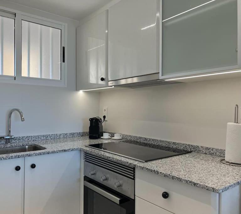 Apartamento 1ª Linea De Playa - Con Piscina Y Parking Playa de Gandia Екстериор снимка
