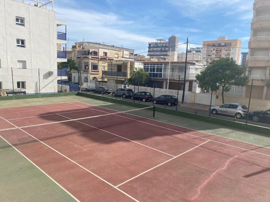 Apartamento 1ª Linea De Playa - Con Piscina Y Parking Playa de Gandia Екстериор снимка