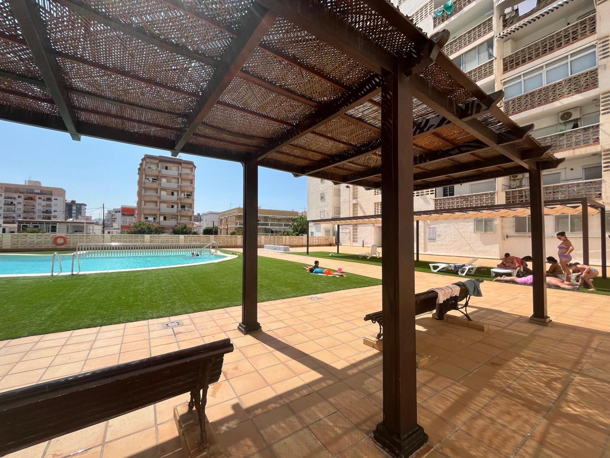 Apartamento 1ª Linea De Playa - Con Piscina Y Parking Playa de Gandia Екстериор снимка